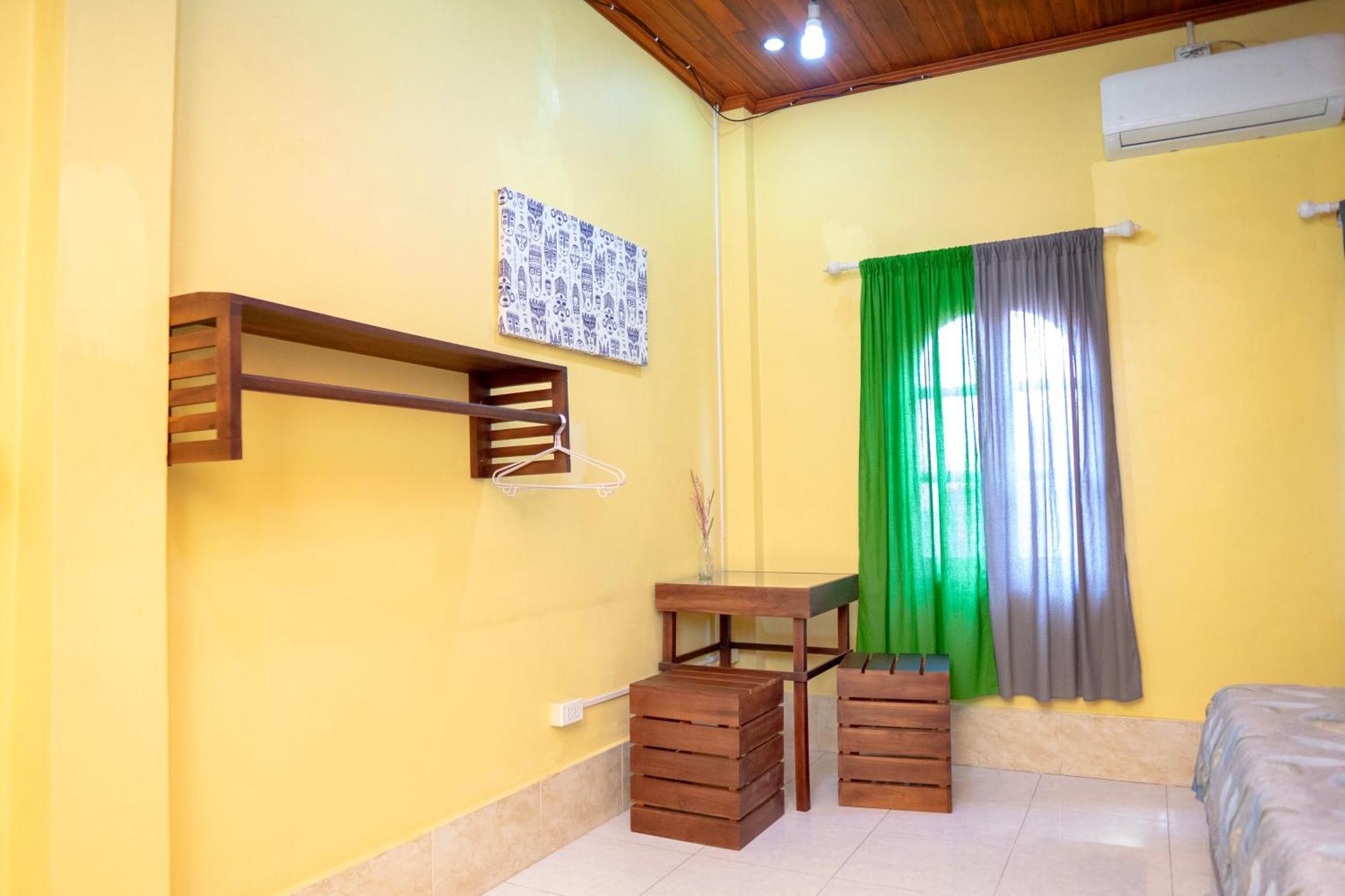 La Casa Nostra Hostel Luang Prabang Luaran gambar
