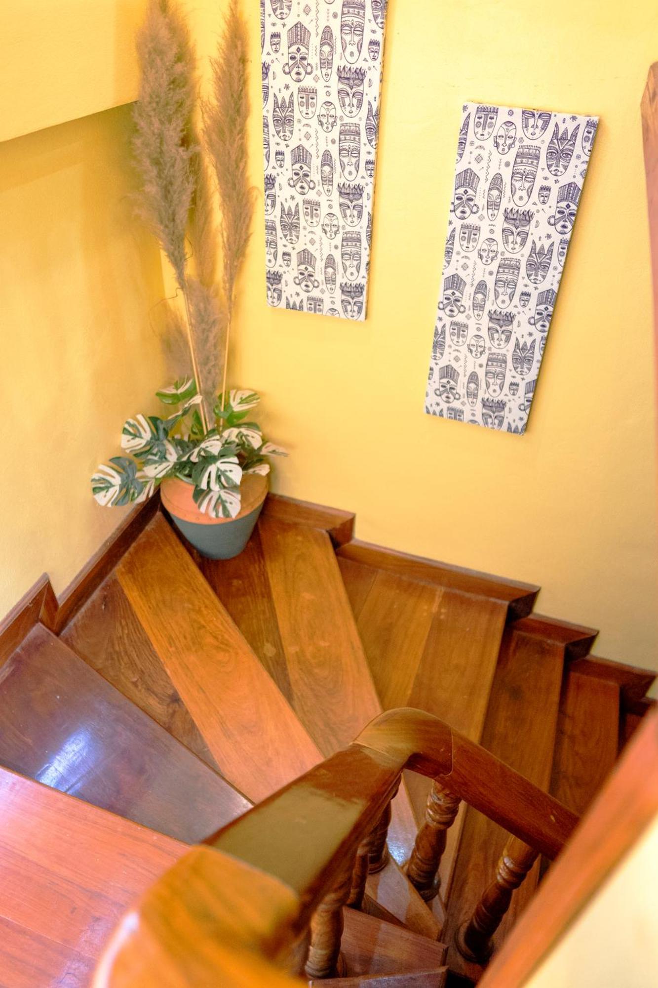 La Casa Nostra Hostel Luang Prabang Luaran gambar